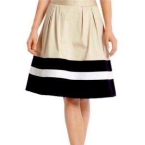 White House | Black Market Pleated Color-block Khaki Skirt w/ Pocket